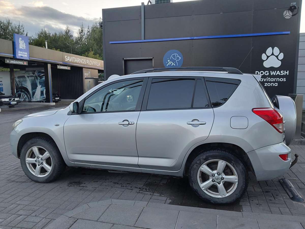 Toyota RAV4 2006 — фото 10