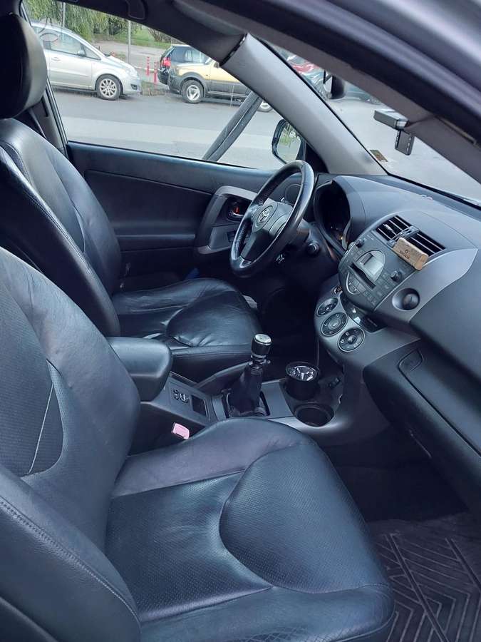 Toyota RAV4 2006 — фото 12