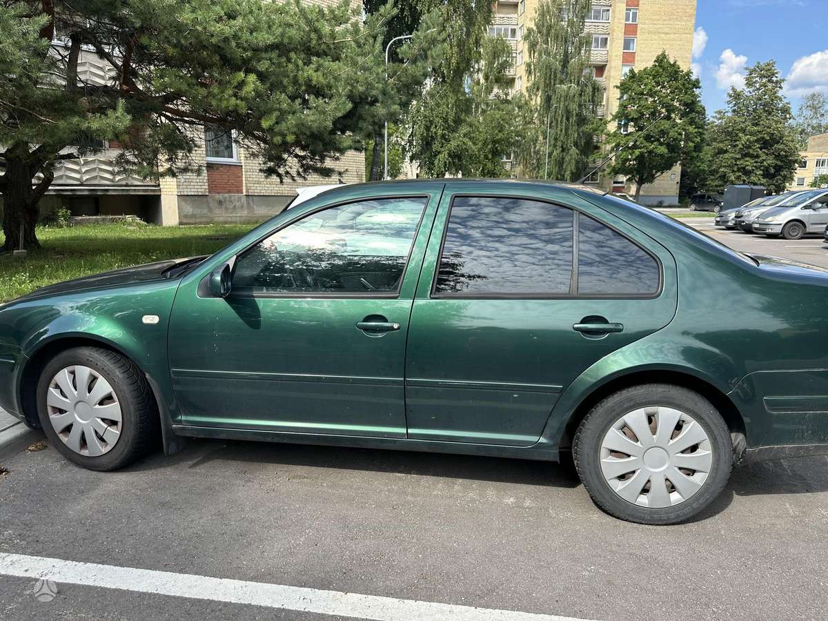 Volkswagen Bora - 1