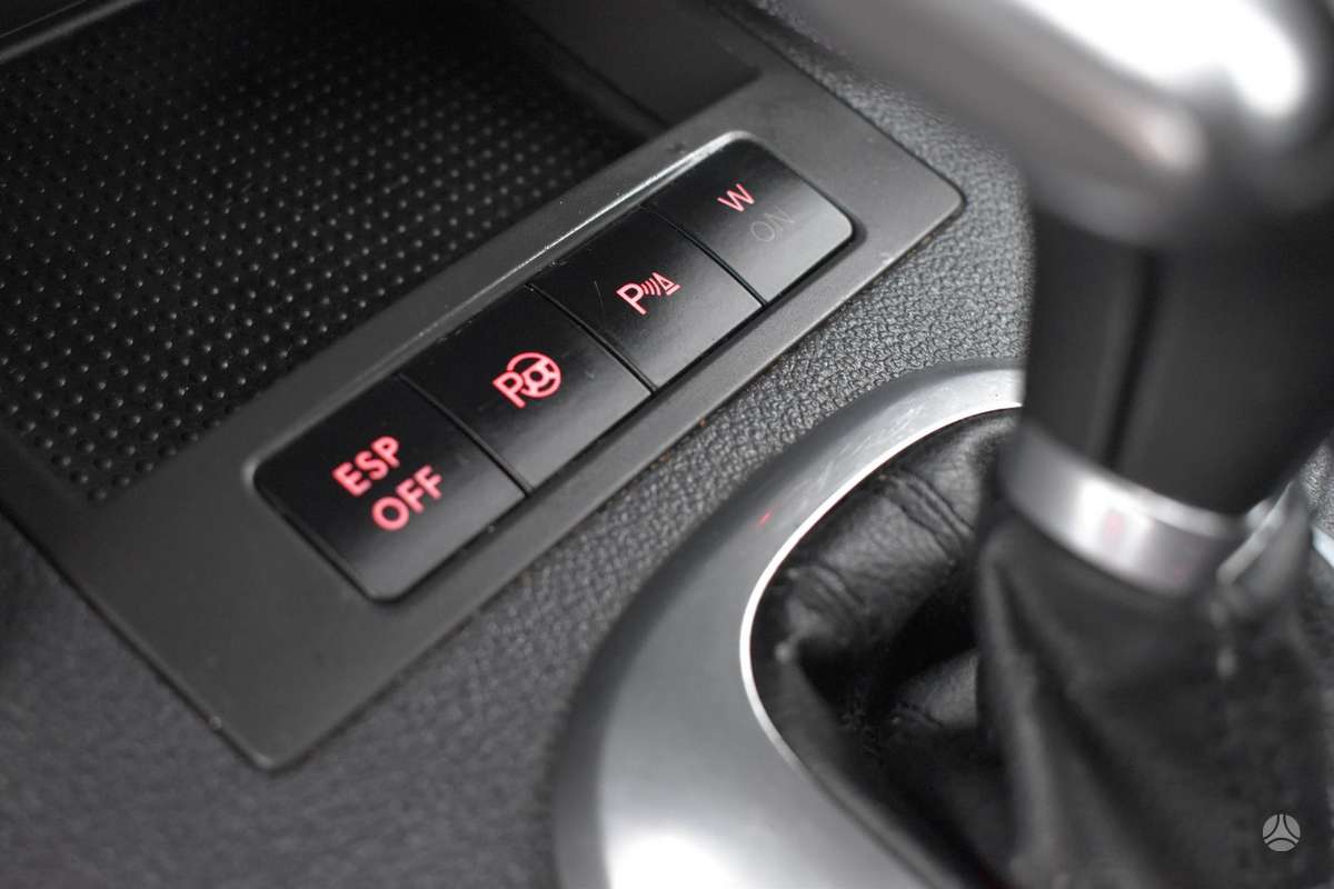 Volkswagen Touran - 9