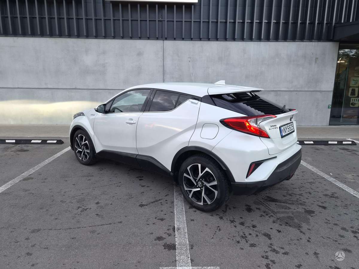 Toyota C-HR - 5