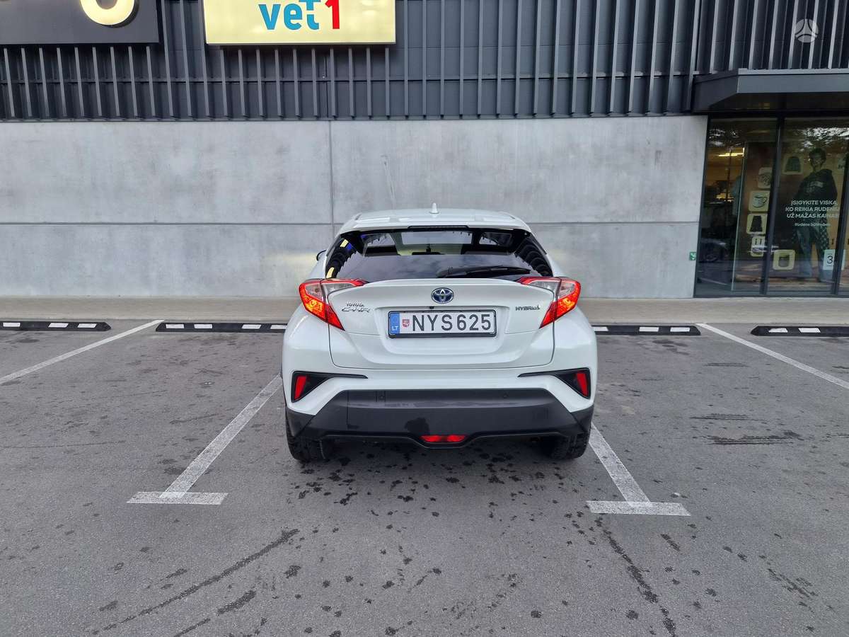 Toyota C-HR - 6
