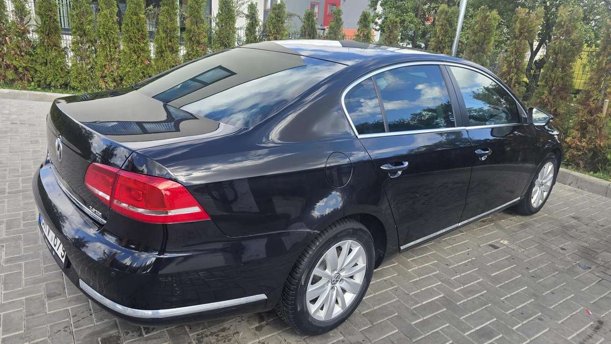 Volkswagen Passat - 6