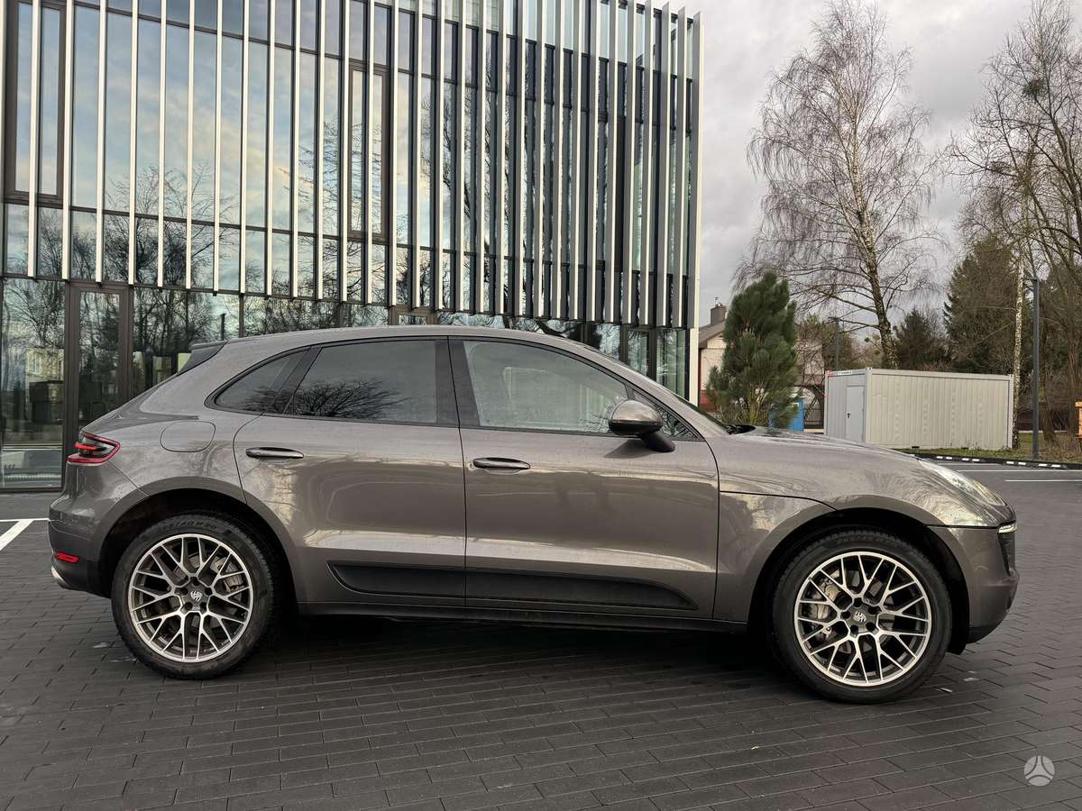 Porsche Macan - 6