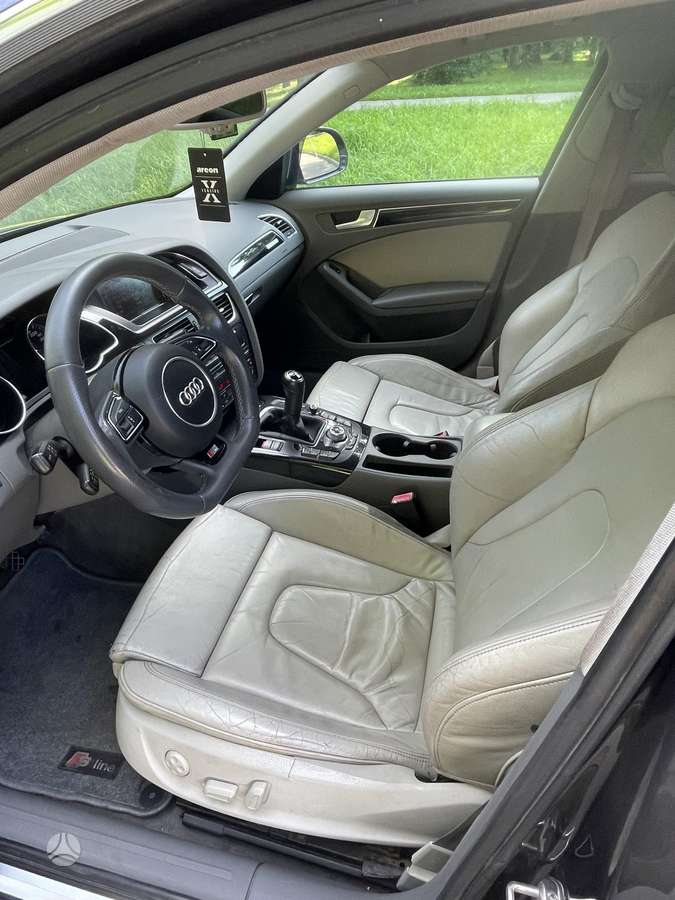 Audi A4, 2.0 l., Седан