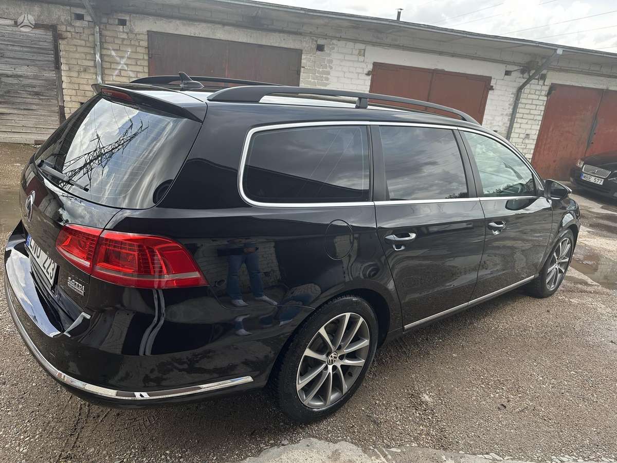 Volkswagen Passat - 4