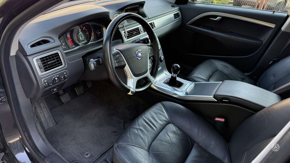 Volvo V70 - 11