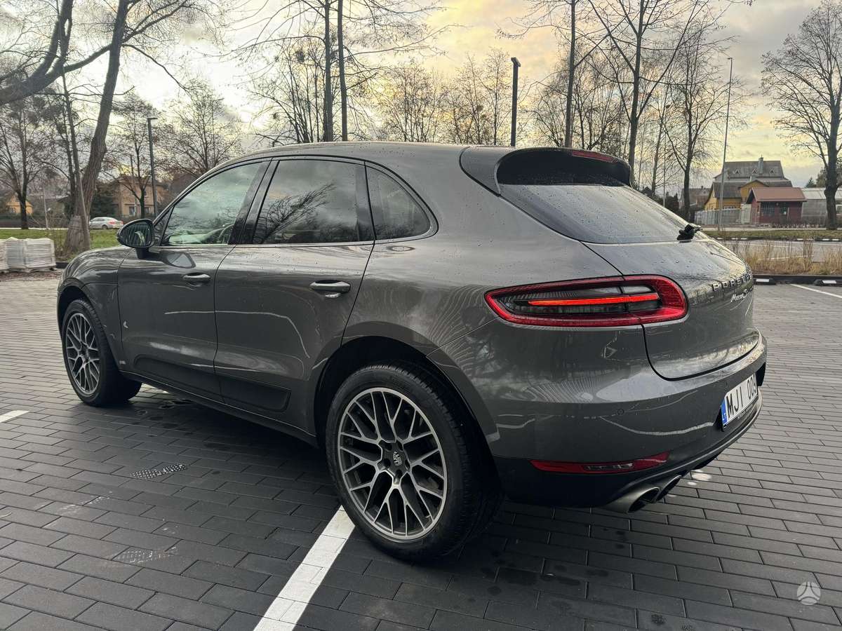 Porsche Macan - 8