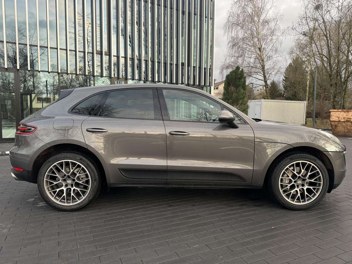 Porsche Macan - 9