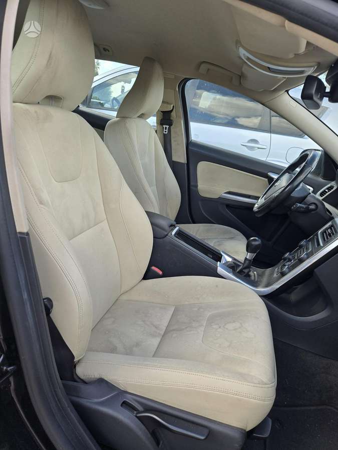 Volvo V60, 1.6 l., hatchback