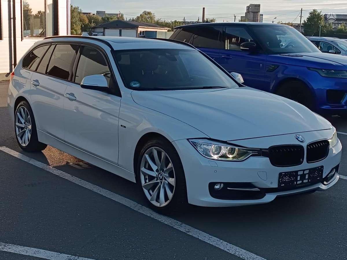 BMW 330, 3.0 l., wagon
