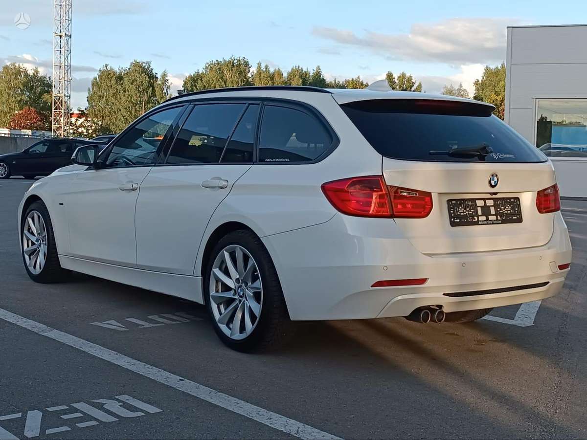 BMW 330, 3.0 l., wagon