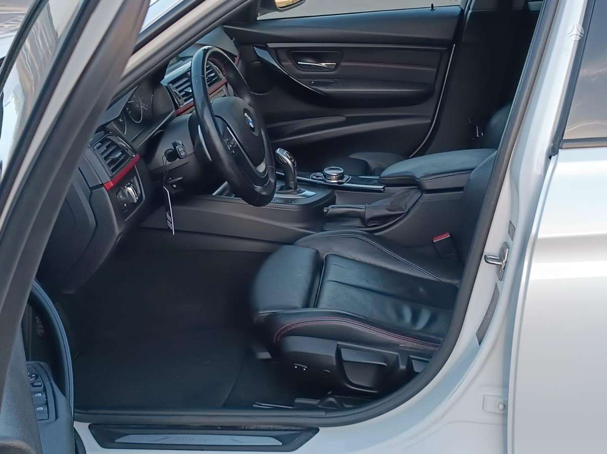 BMW 330, 3.0 l., wagon