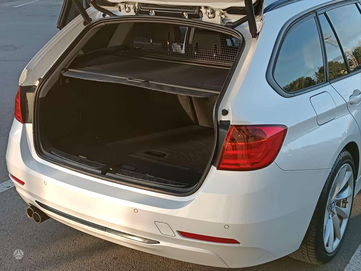BMW 330, 3.0 l., wagon
