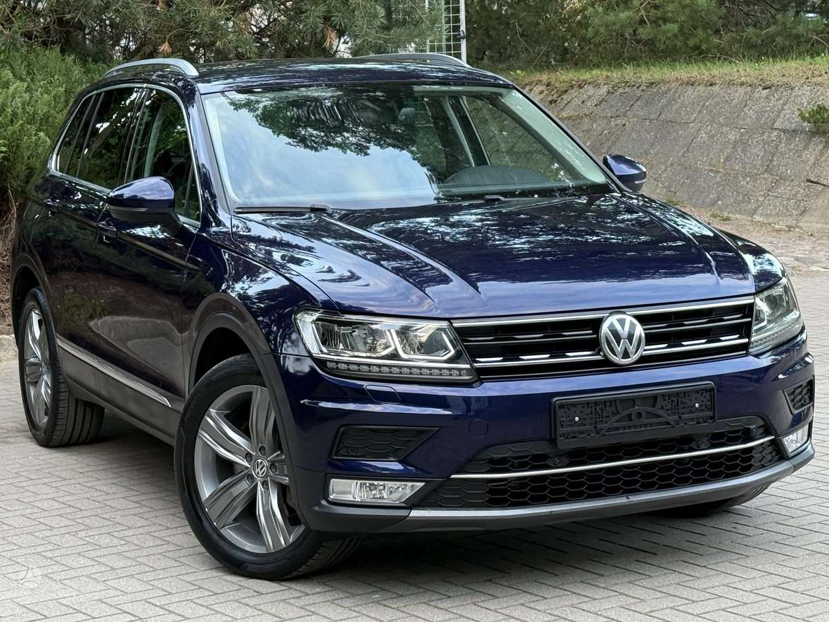 Volkswagen Tiguan - 1