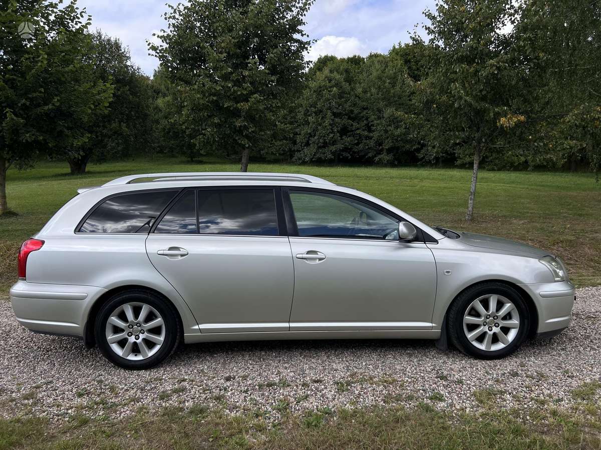 Toyota Avensis, 2.0 l., Универсал