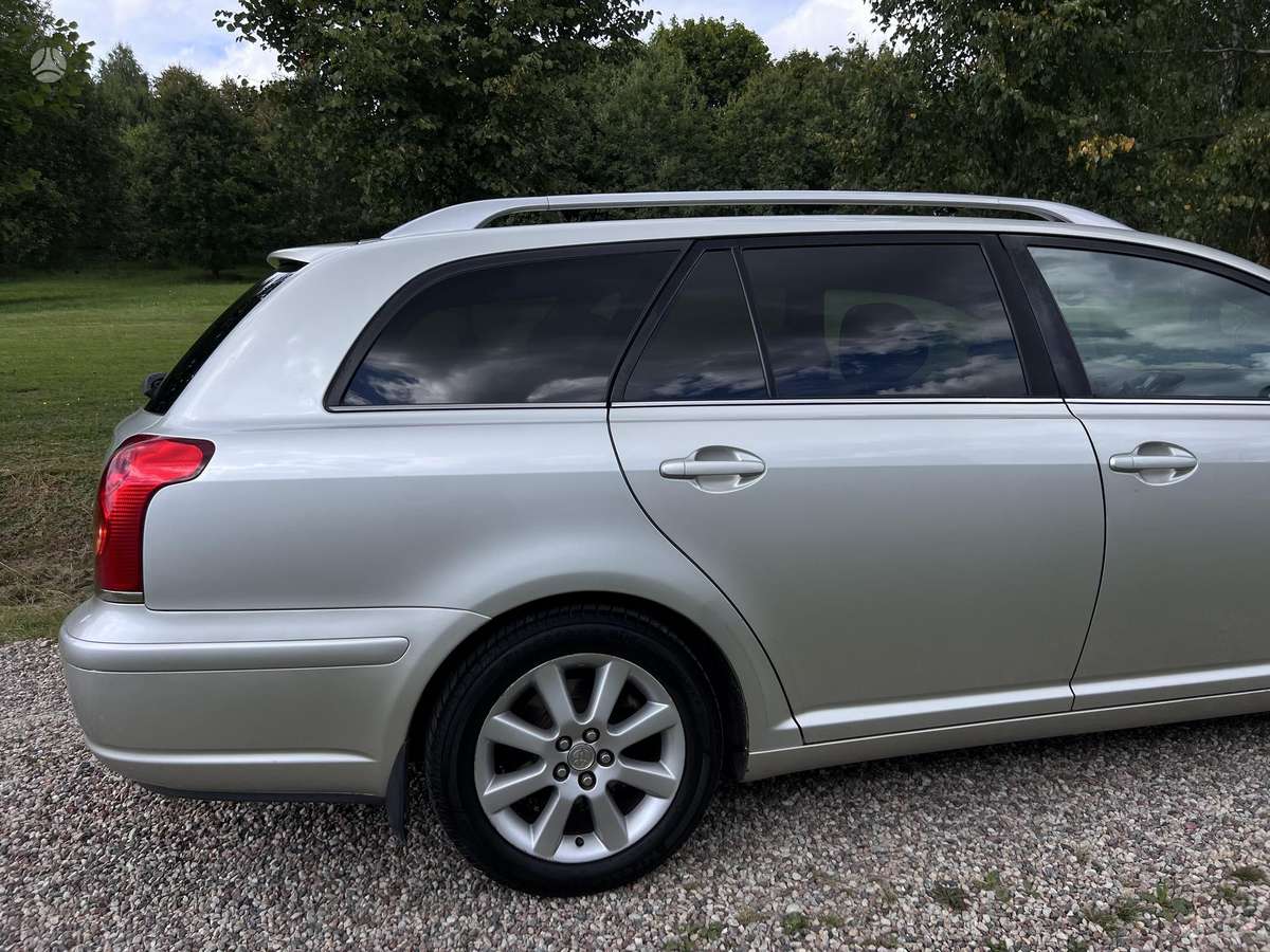 Toyota Avensis, 2.0 l., Универсал