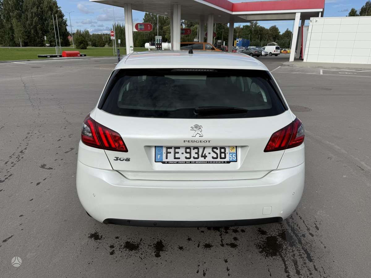 Peugeot 308 - 4