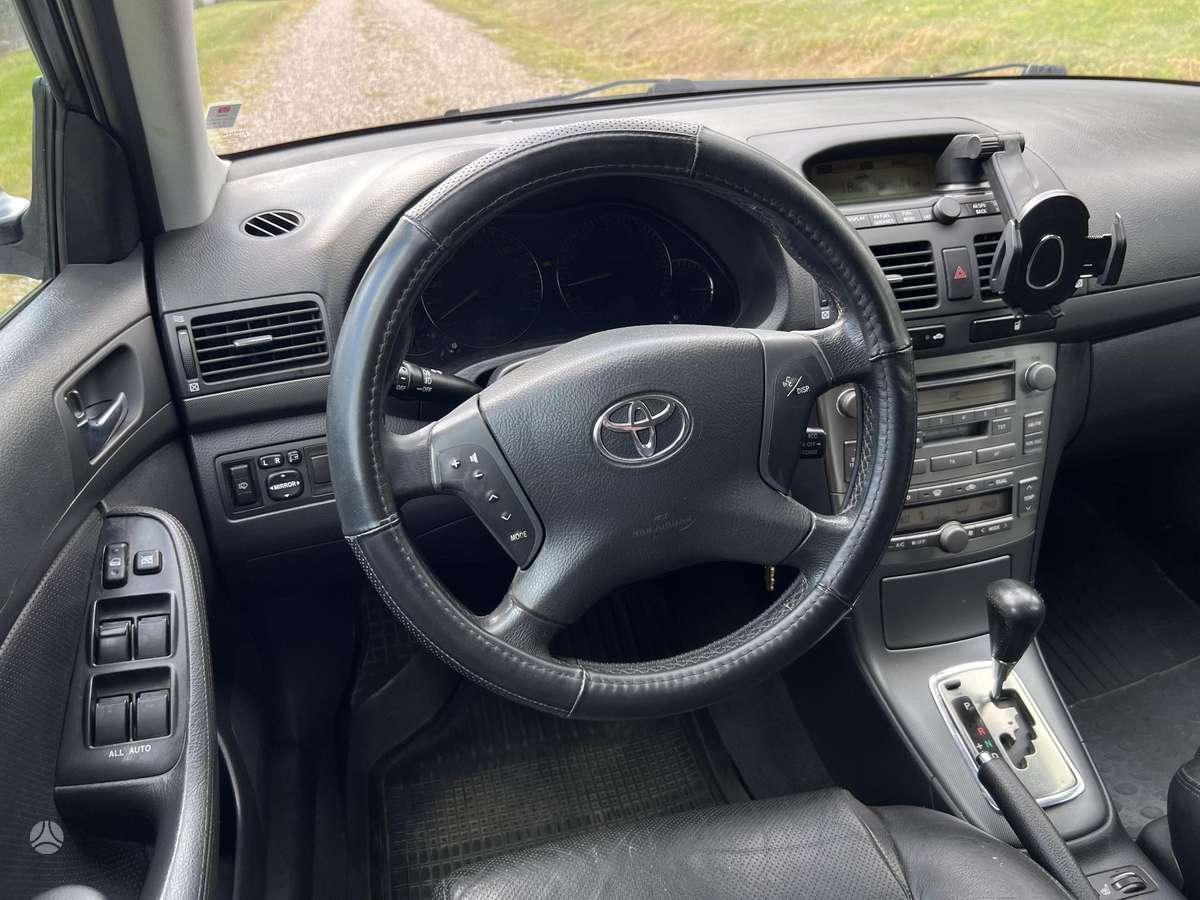 Toyota Avensis, 2.0 l., Универсал