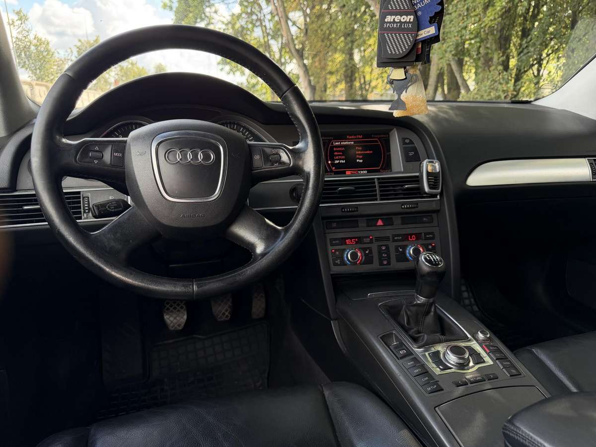 Audi A6, 2.0 l., Седан