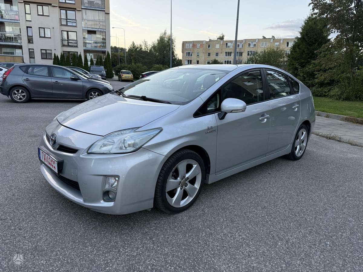 Toyota Prius - 2
