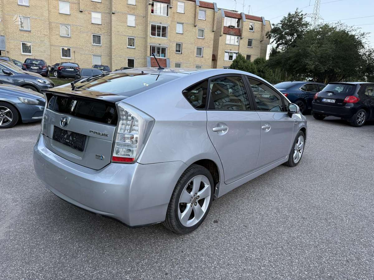 Toyota Prius - 6