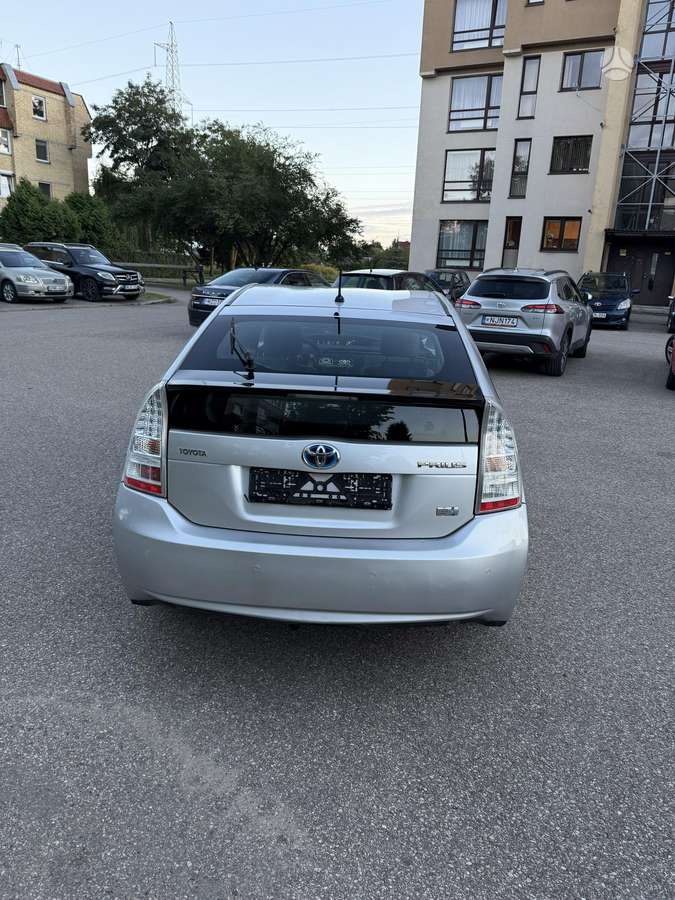 Toyota Prius - 7
