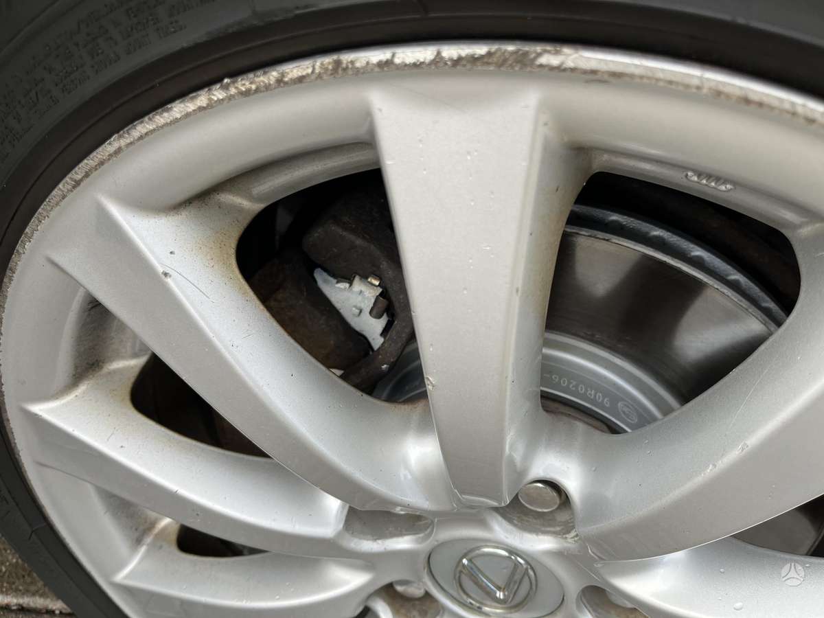 Lexus IS 220, 2.2 l., Седан