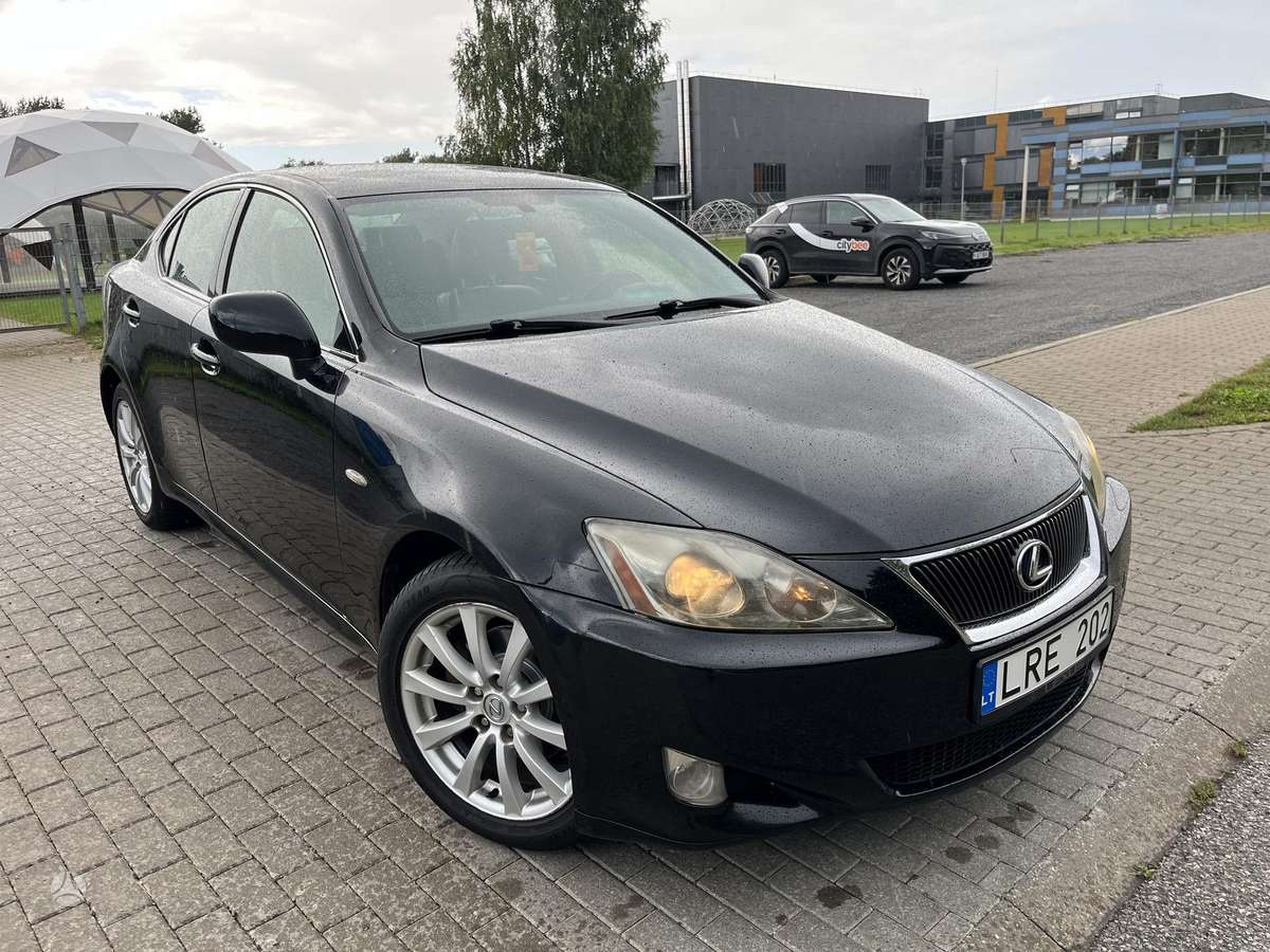 Lexus IS 220, 2.2 l., Седан
