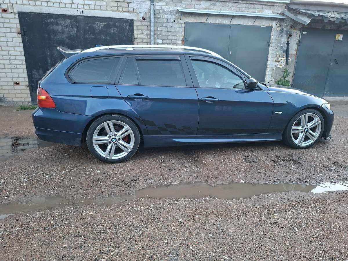 BMW 320, 2.0 l., universalas
