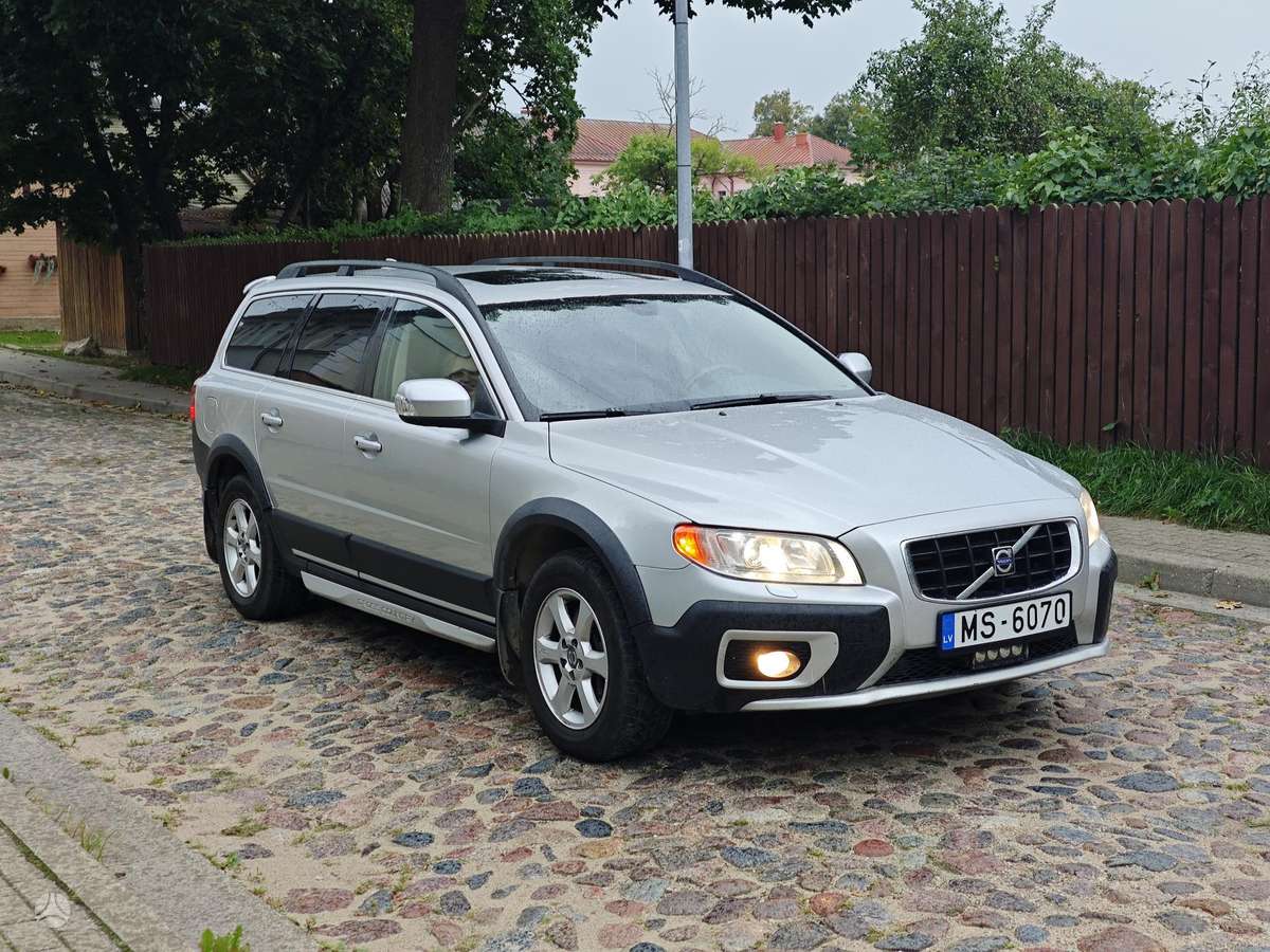 Volvo XC70, Универсал