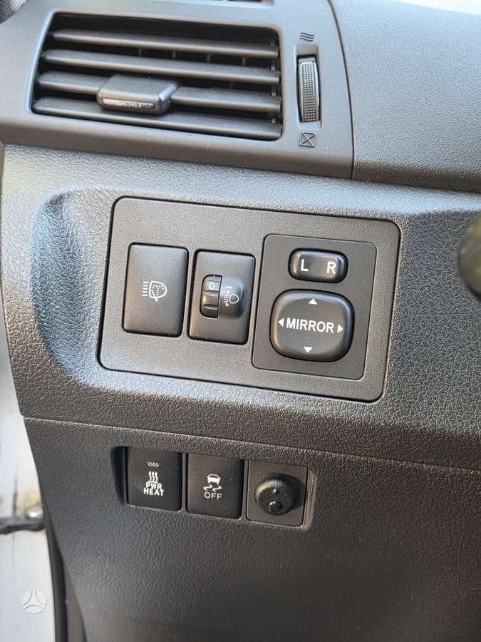 Toyota Verso, 2.0 l., Минивэн