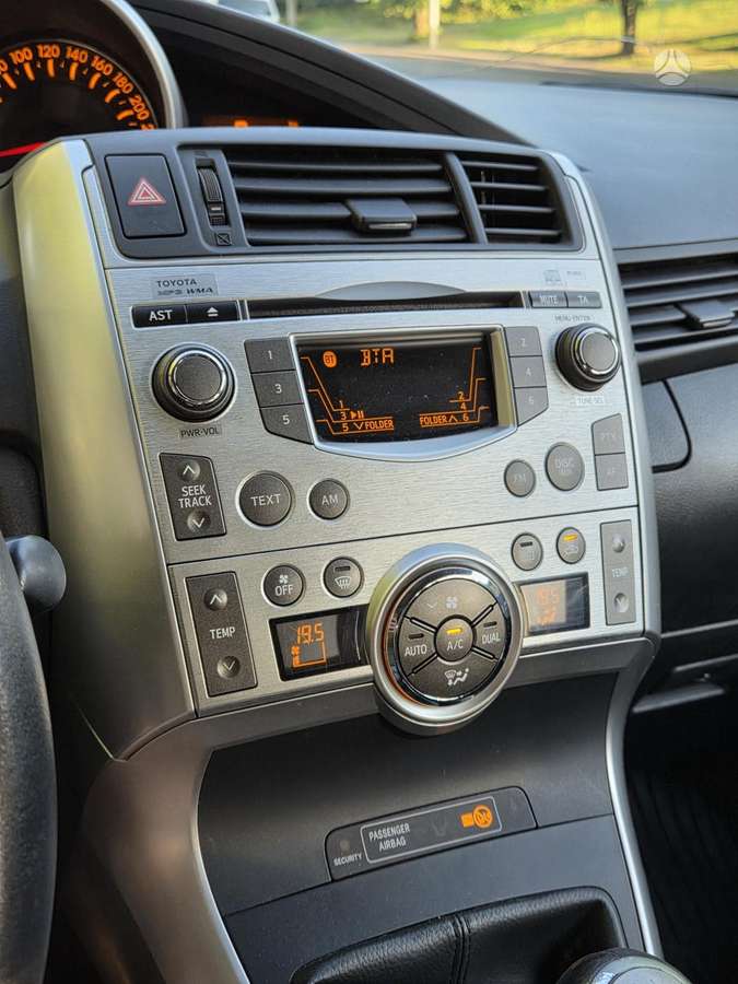 Toyota Verso - 4