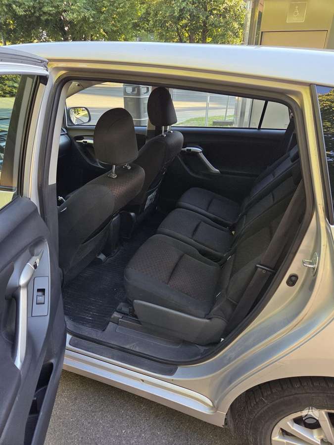 Toyota Verso - 9