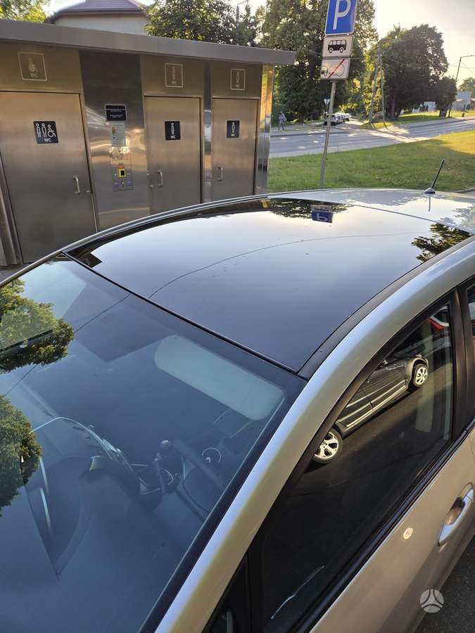 Toyota Verso, 2.0 l., Минивэн