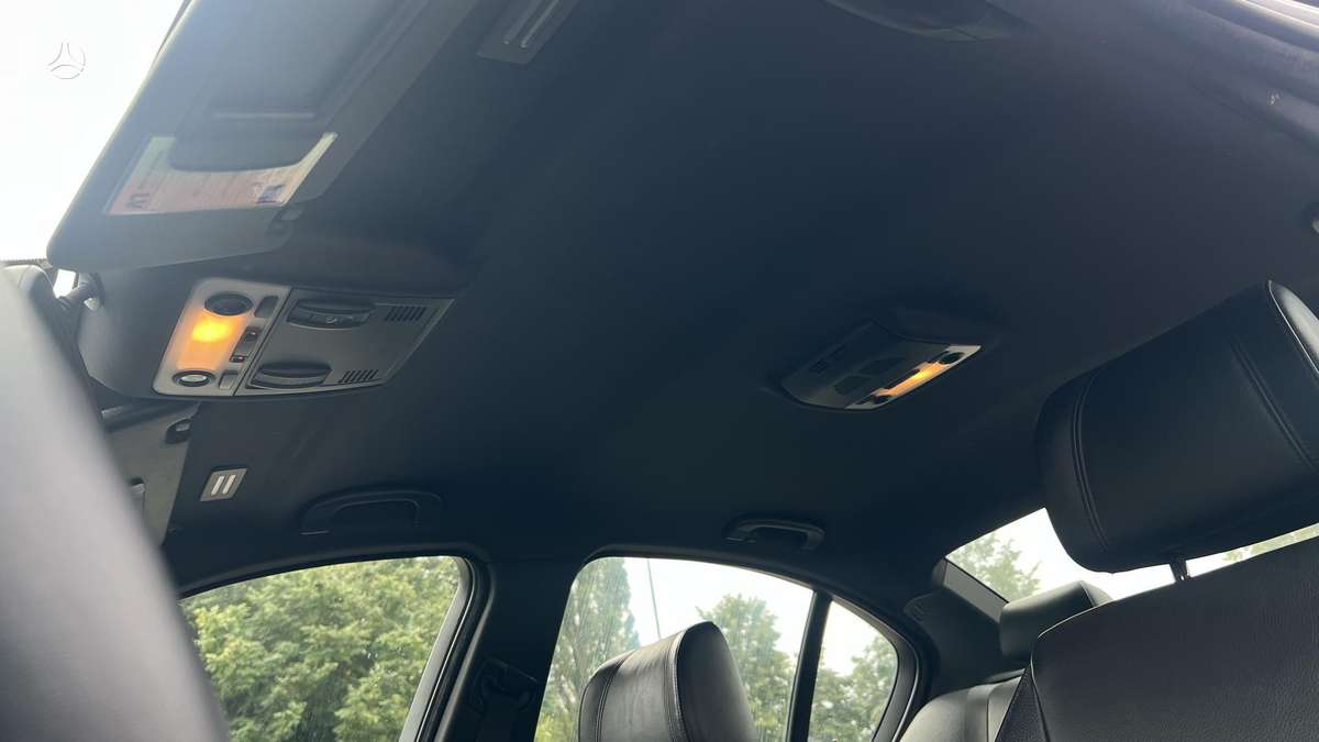 BMW 320, 2.0 l., Седан