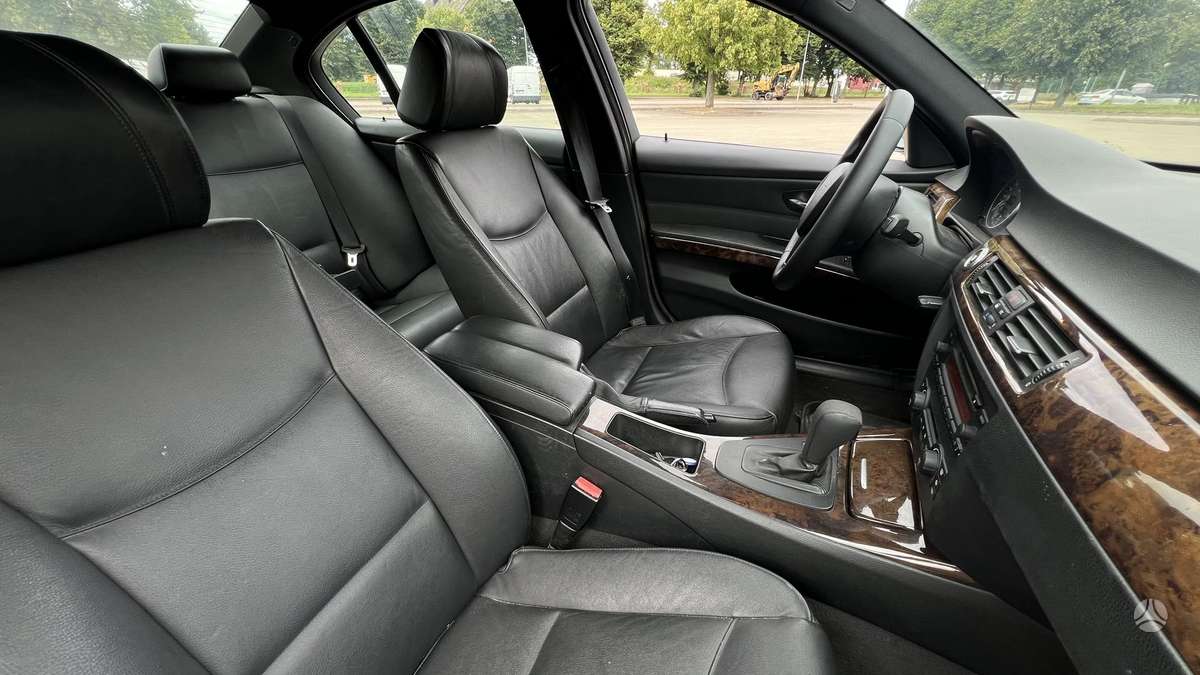 BMW 320, 2.0 l., sedanas