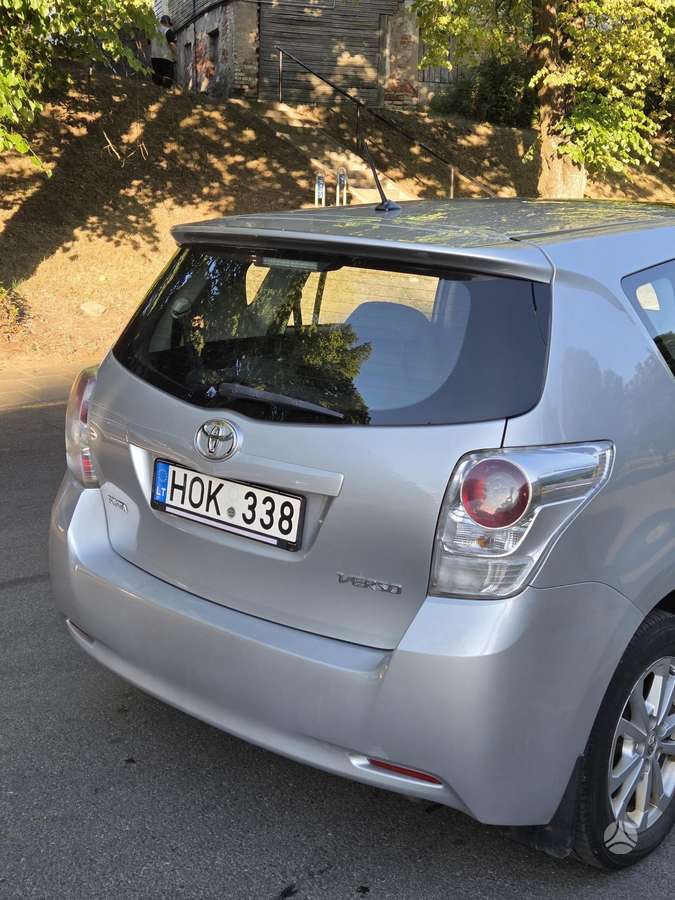 Toyota Verso, 2.0 l., Минивэн