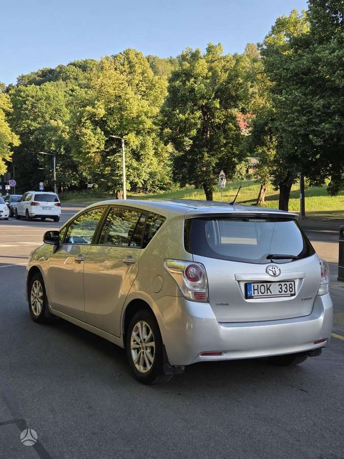 Toyota Verso, 2.0 l., Минивэн