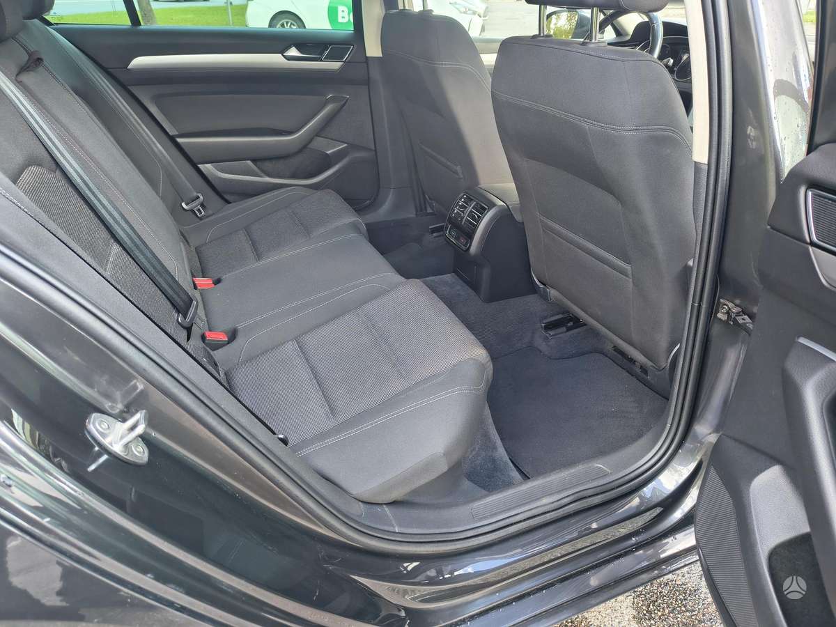 Volkswagen Passat, 2.0 l., Седан