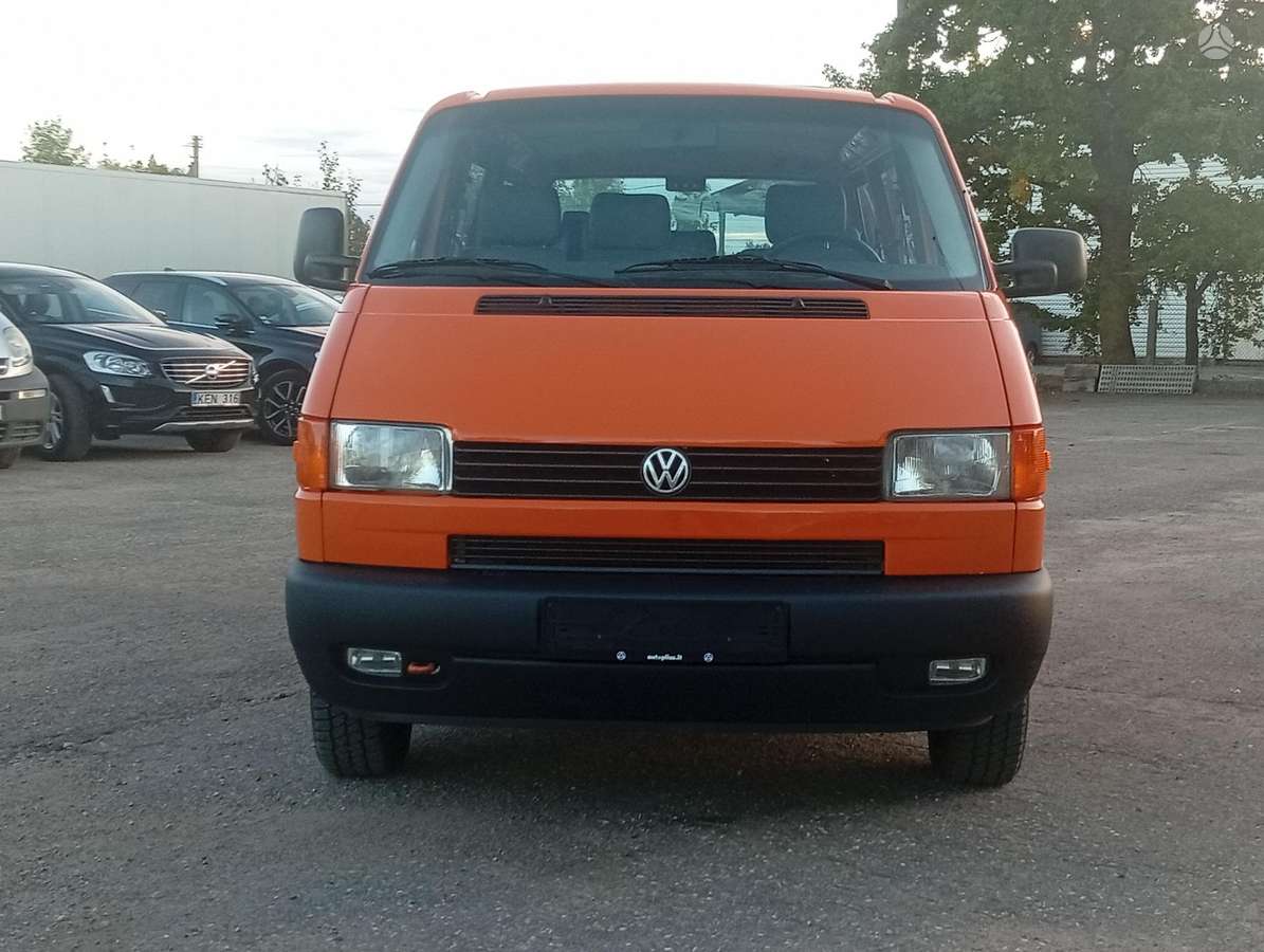 Volkswagen Transporter - 2