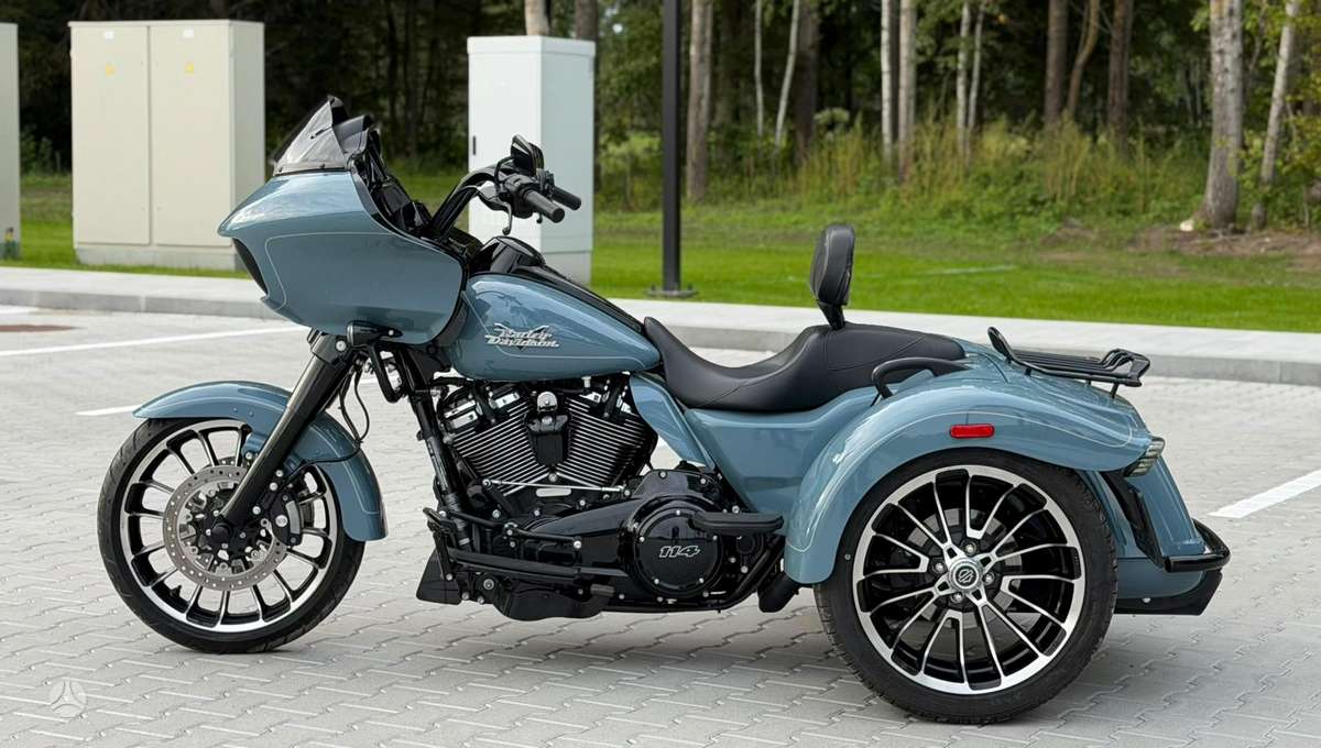 Harley-Davidson FLTR 1868cc, triračiai