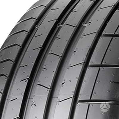 Pirelli P Zero PZ4, летние 235/35 R19