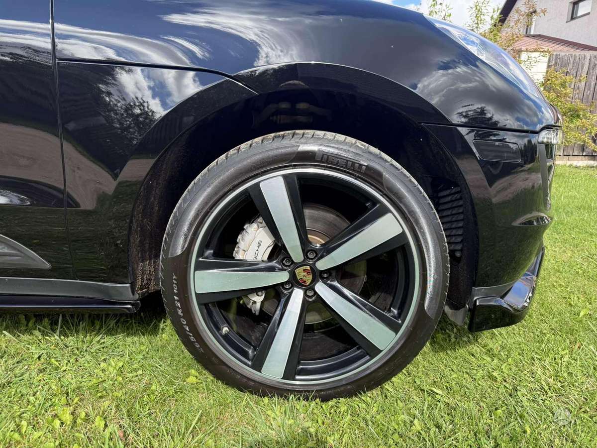Porsche Macan - 9