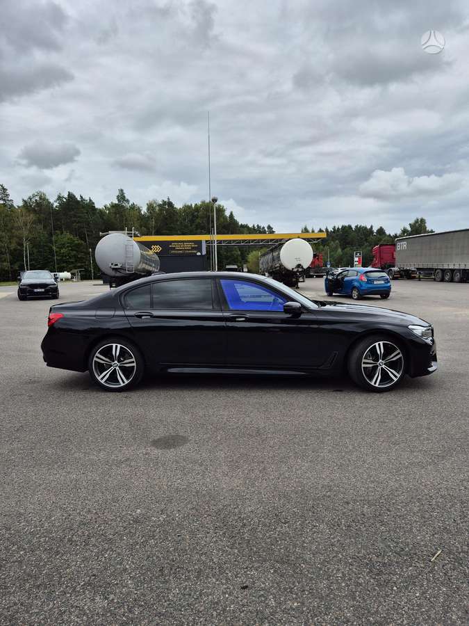 BMW 740, 3.0 l., Лимузин