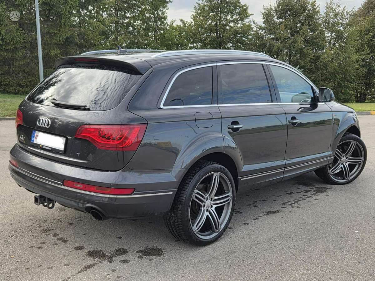 Audi Q7, 3.0 l., Внедорожник / Кроссовер