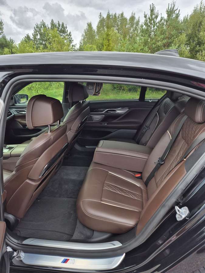 BMW 740, 3.0 l., Лимузин