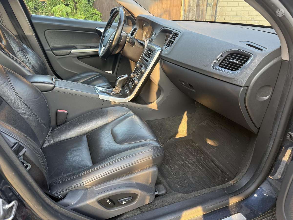 Volvo V60, 2.4 l., Универсал