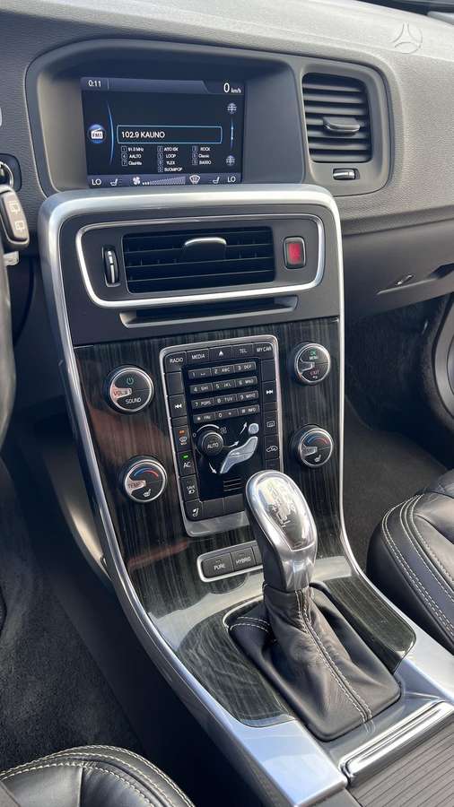 Volvo V60, 2.4 l., wagon