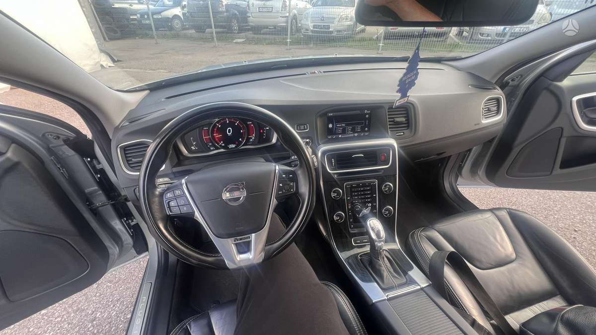 Volvo V60, 2.4 l., Универсал